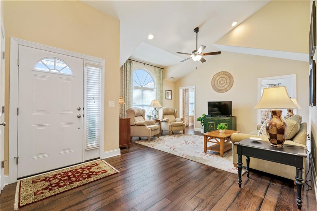 330 Saddlebrook Road Gibsonia, PA 15044 - Photo 4 of 43 Gallery Image 4