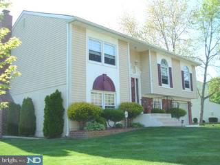 917 North Beecham Road Williamstown, NJ 08094 - Photo 1 of 6