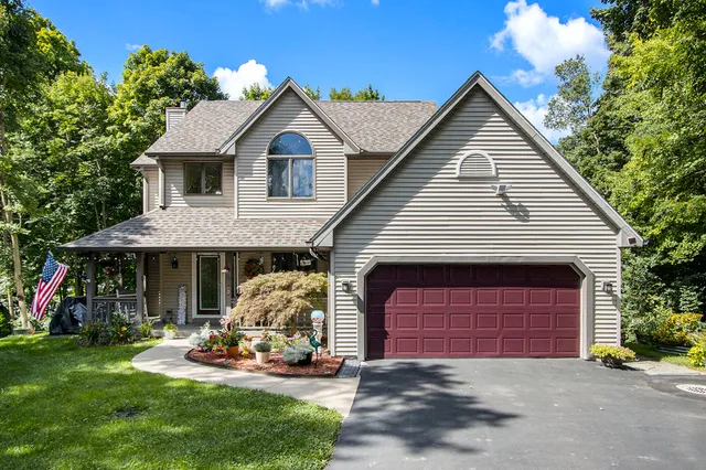 $519,900 | 24 Heron Court, Plainwell, MI 49080