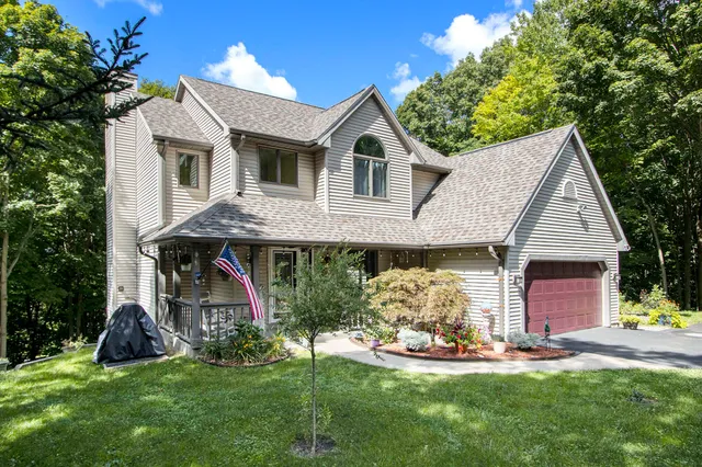 $519,900 | 24 Heron Court, Plainwell, MI 49080