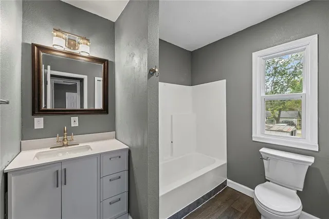 $184,950 | 405 West Miami Street, Paola, KS 66071