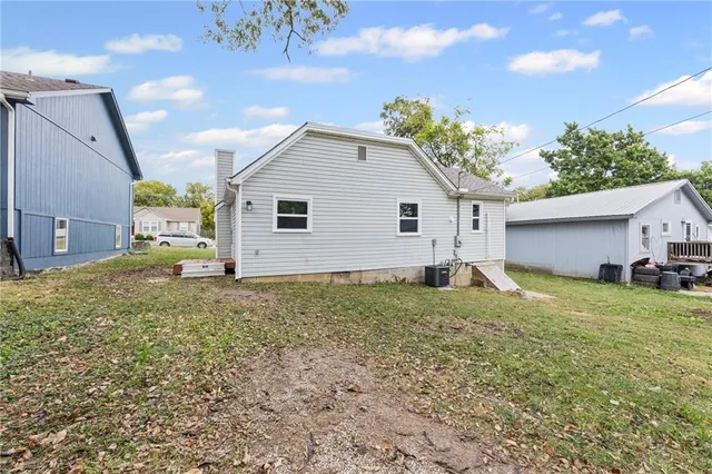 $184,950 | 405 West Miami Street, Paola, KS 66071