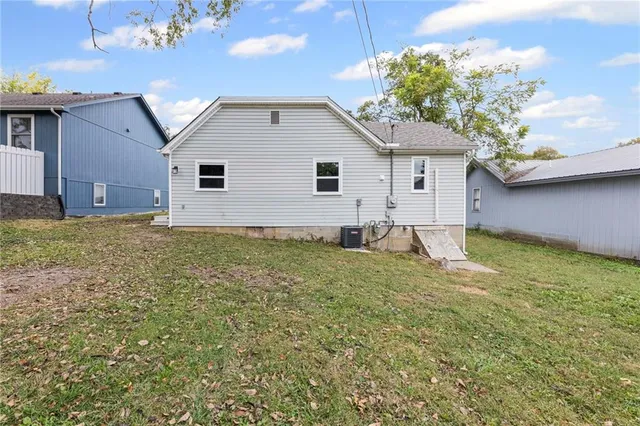 $184,950 | 405 West Miami Street, Paola, KS 66071