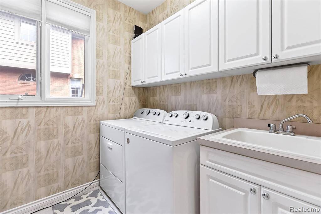 2940 North Addison Circle Rochester, MI 48306 - Photo 40 of 83