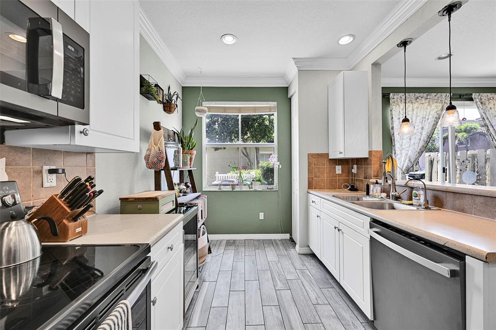 2851 Prospect Road, Unit 1202 Tamarac, FL 33309 - Photo 10 of 25