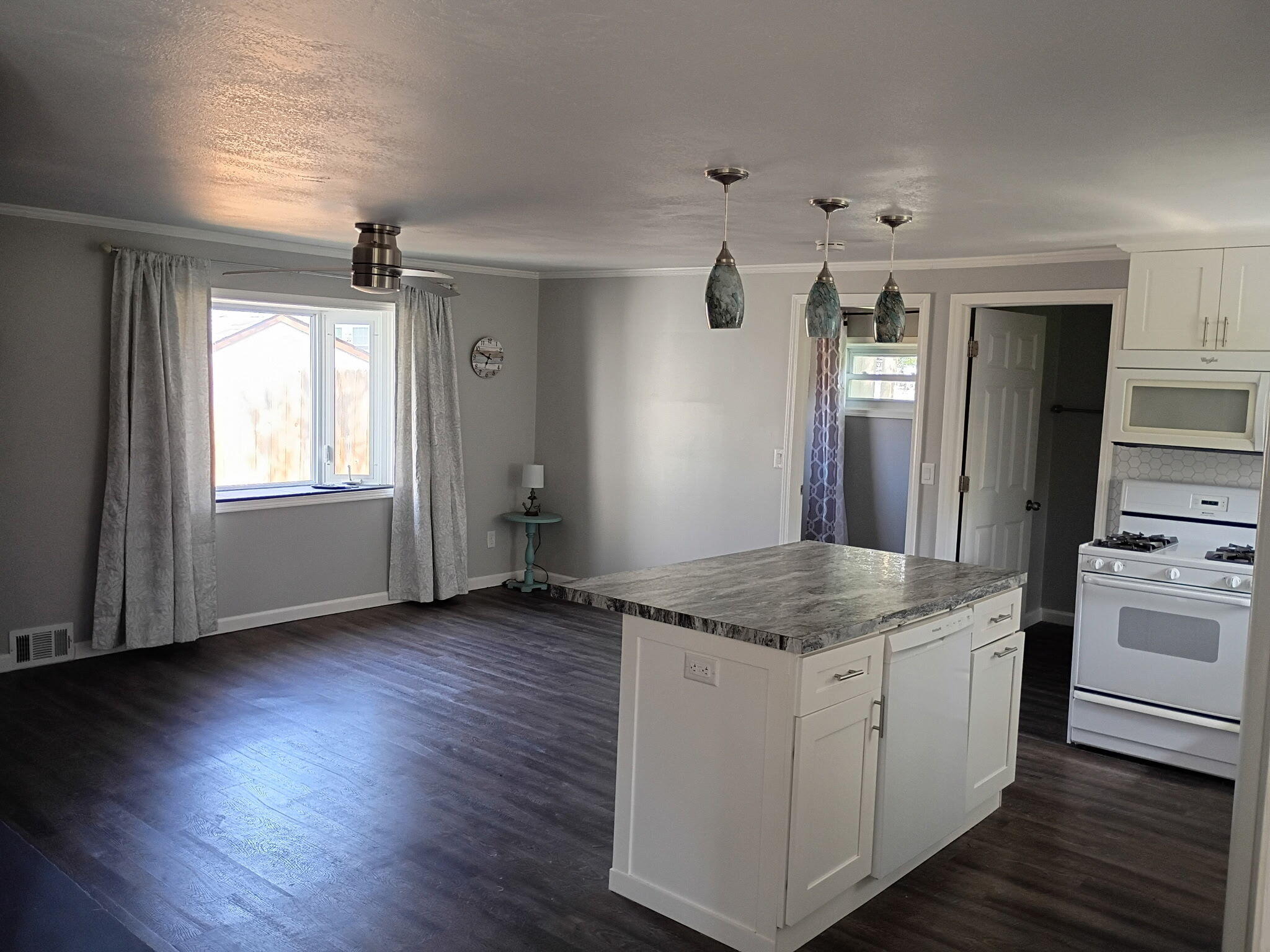 520 West Jessie Road Sanford, MI 48657 - Photo 10 of 35 538111309076454146