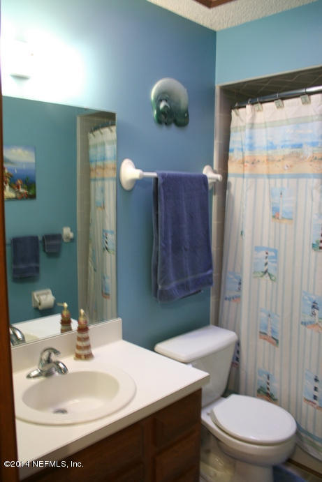 1187 Lee Road Jacksonville, FL 32225 - Photo 21 of 28 Upstairs Hall Bath