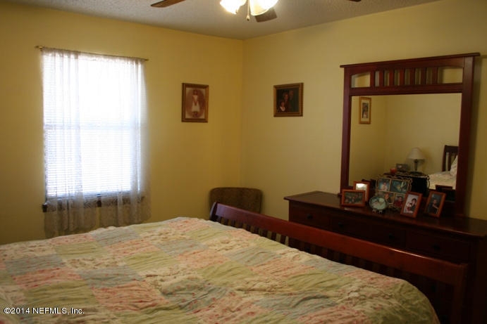 1187 Lee Road Jacksonville, FL 32225 - Photo 23 of 28 Master Bed 2