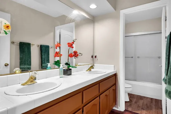 $735,000 | 187 John Henry Circle, Folsom, CA 95630