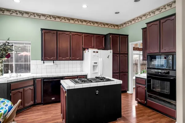 $735,000 | 187 John Henry Circle, Folsom, CA 95630