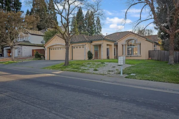 $735,000 | 187 John Henry Circle, Folsom, CA 95630