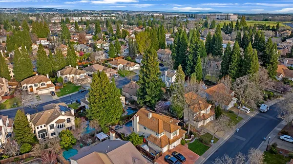 $735,000 | 187 John Henry Circle, Folsom, CA 95630