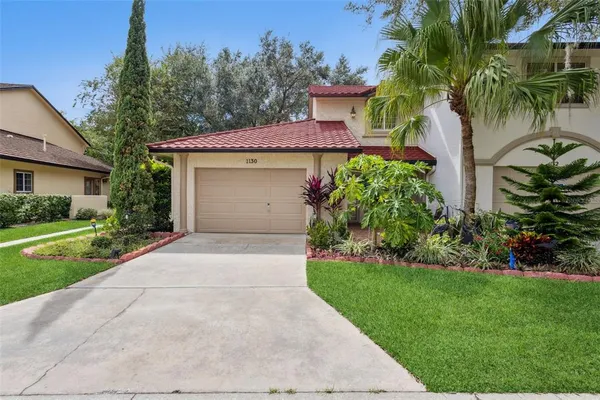 $450,000 | 1130 Ave De Las Casas, Lady Lake, FL 32159