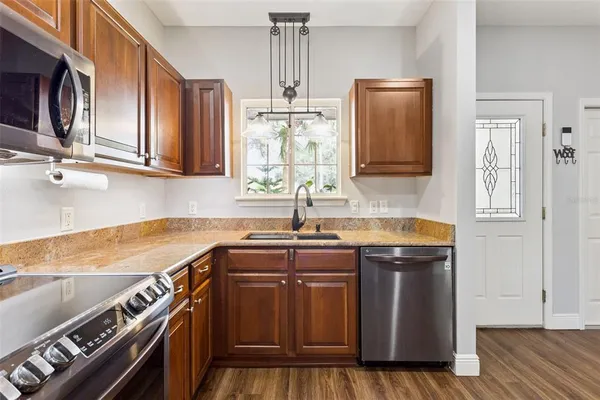 $450,000 | 1130 Ave De Las Casas, Lady Lake, FL 32159