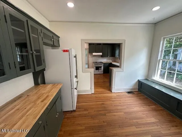 $199,900 | 464 East Ridgeway Street, Jackson, MS 39206