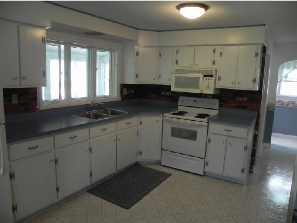 98 Woodbury Road Burlington, VT 05408 - Photo 13 of 17 Gallery Image 13