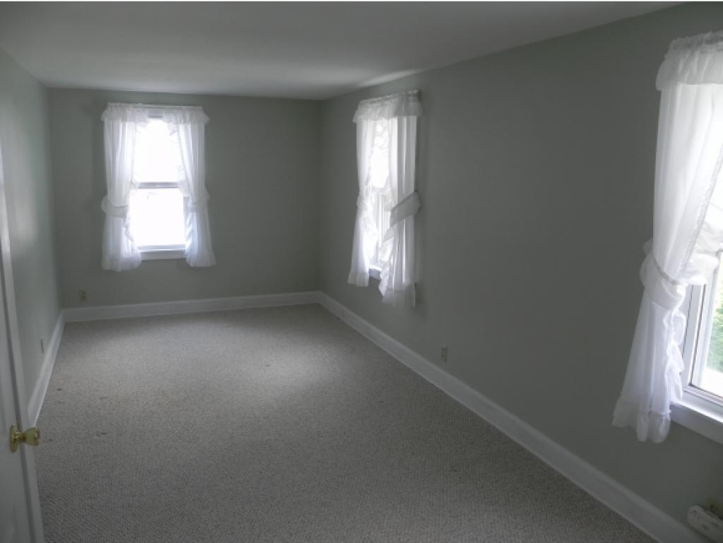 98 Woodbury Road Burlington, VT 05408 - Photo 3 of 17 Gallery Image 3