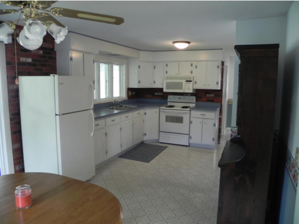 98 Woodbury Road Burlington, VT 05408 - Photo 10 of 17 Gallery Image 10