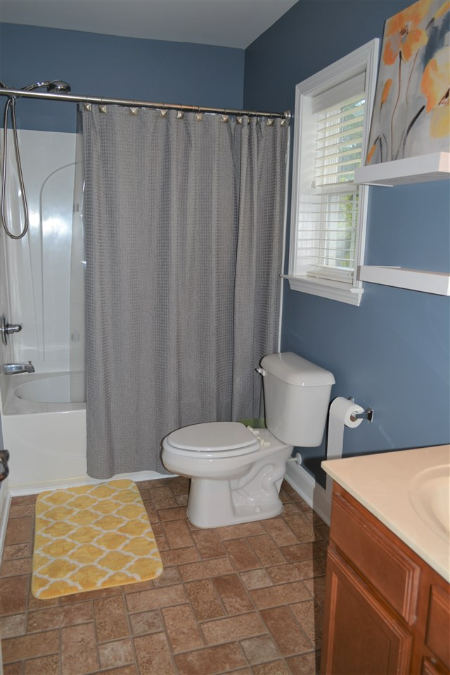 622 Conover Road Durham, NC 27703 - Photo 21 of 26 bathroom