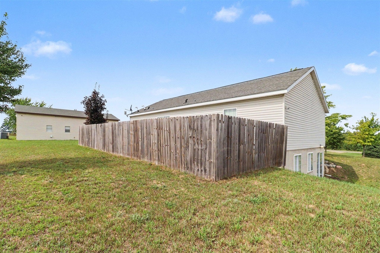 14743 Jefferson Road Morley, MI 49336 - Photo 7 of 39 Gallery Image 7