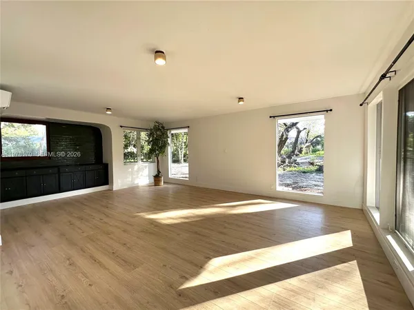 $6,900 | 17010 Southwest 77th Avenue, Palmetto Bay, FL 33157