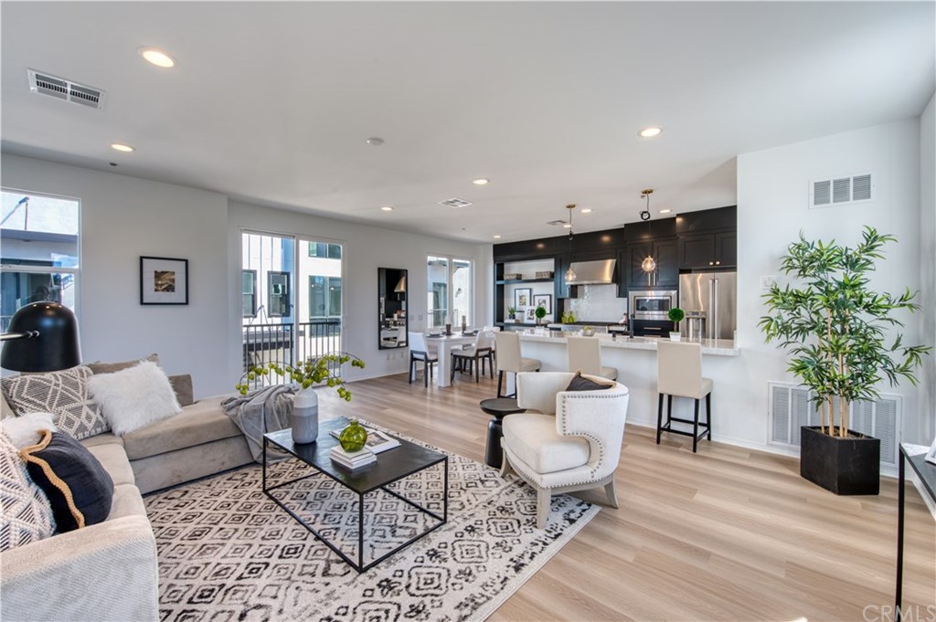Brand new elegant designer, luxury townhome that has been built with attention to detail with beautiful, modern amenities.