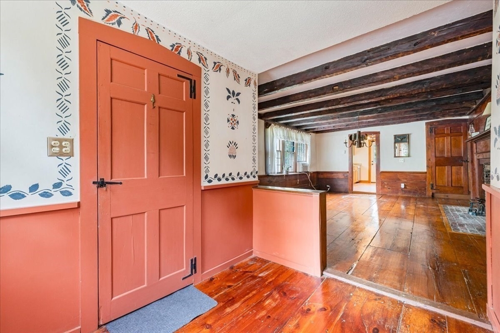 526 Main Street Hanover, MA 02339 - Photo 4 of 40 Gallery Image 4