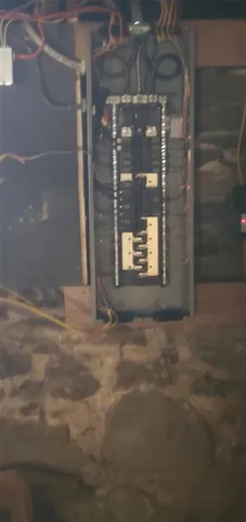 $179,900 | 651 United States Rte 209, Cuddebackville, NY 12729