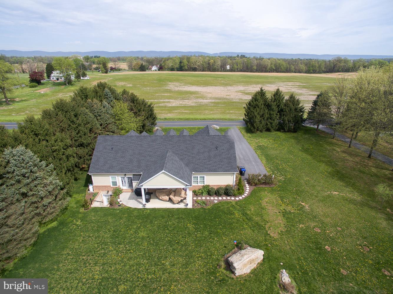 143 Shughart Road Carlisle, PA 17015 - Photo 7 of 54 Back of the home view