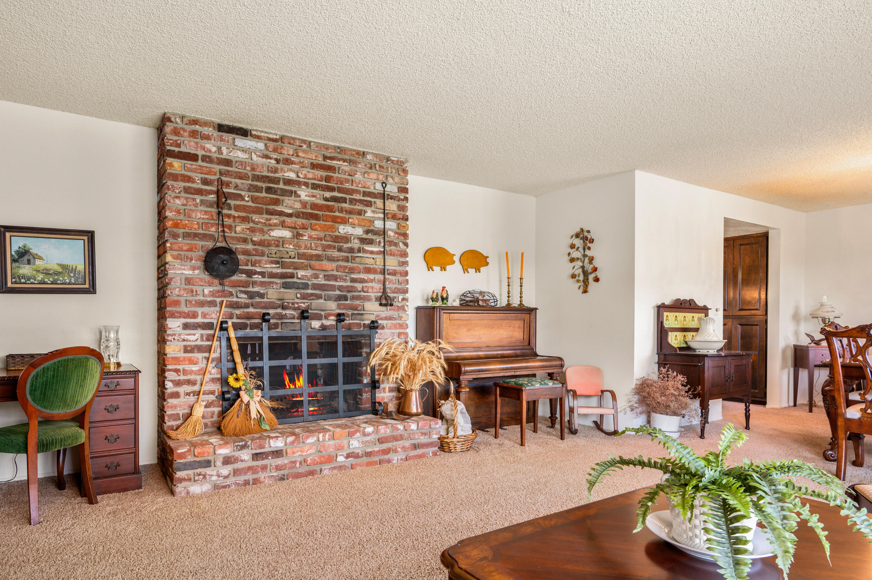 915 Ranch View Lane Solvang, CA 93463 - Photo 4 of 27 915-ranch-view-lane-Solvang-ca-5