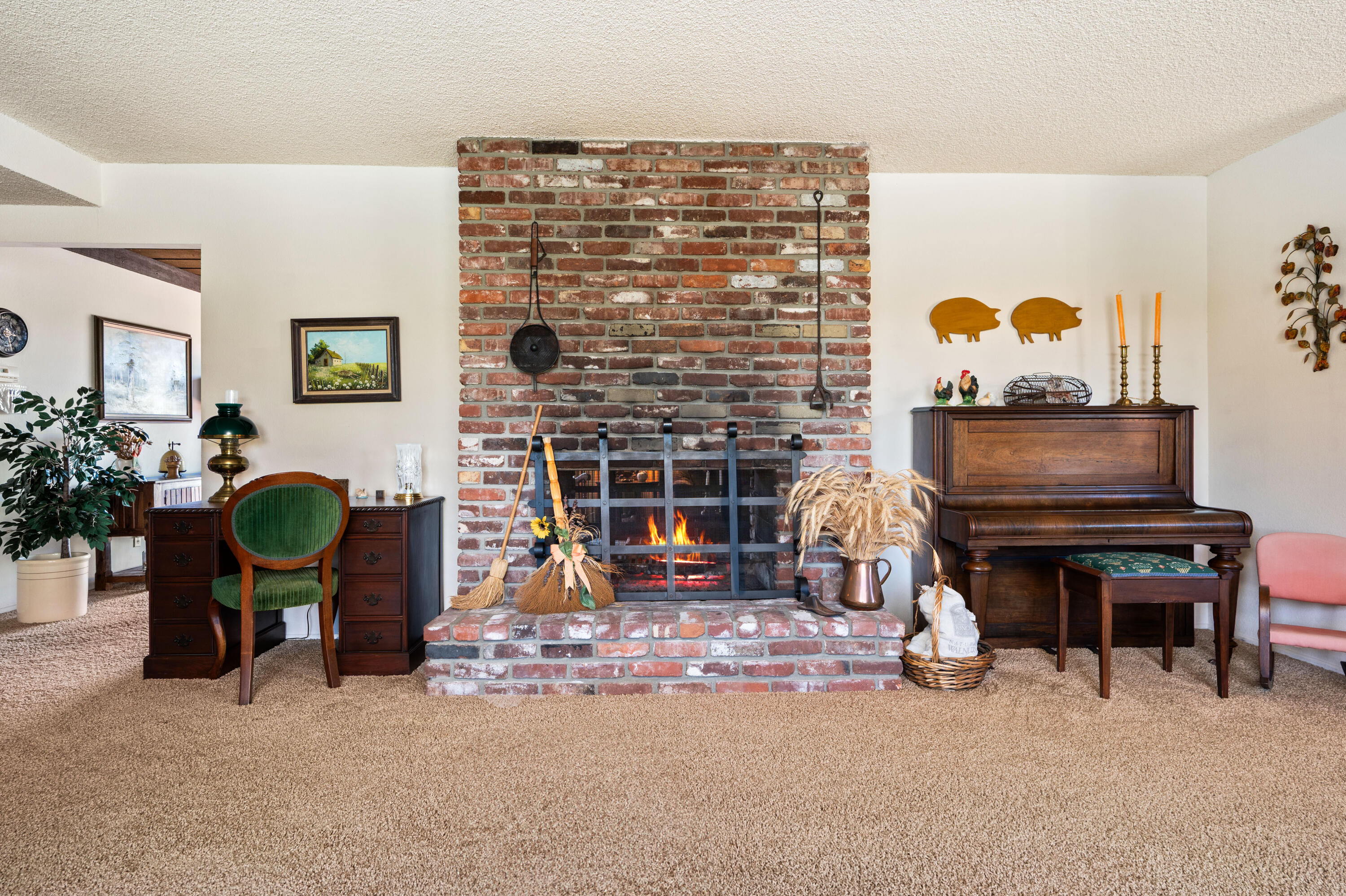 915 Ranch View Lane Solvang, CA 93463 - Photo 5 of 27 915-ranch-view-lane-Solvang-ca-6