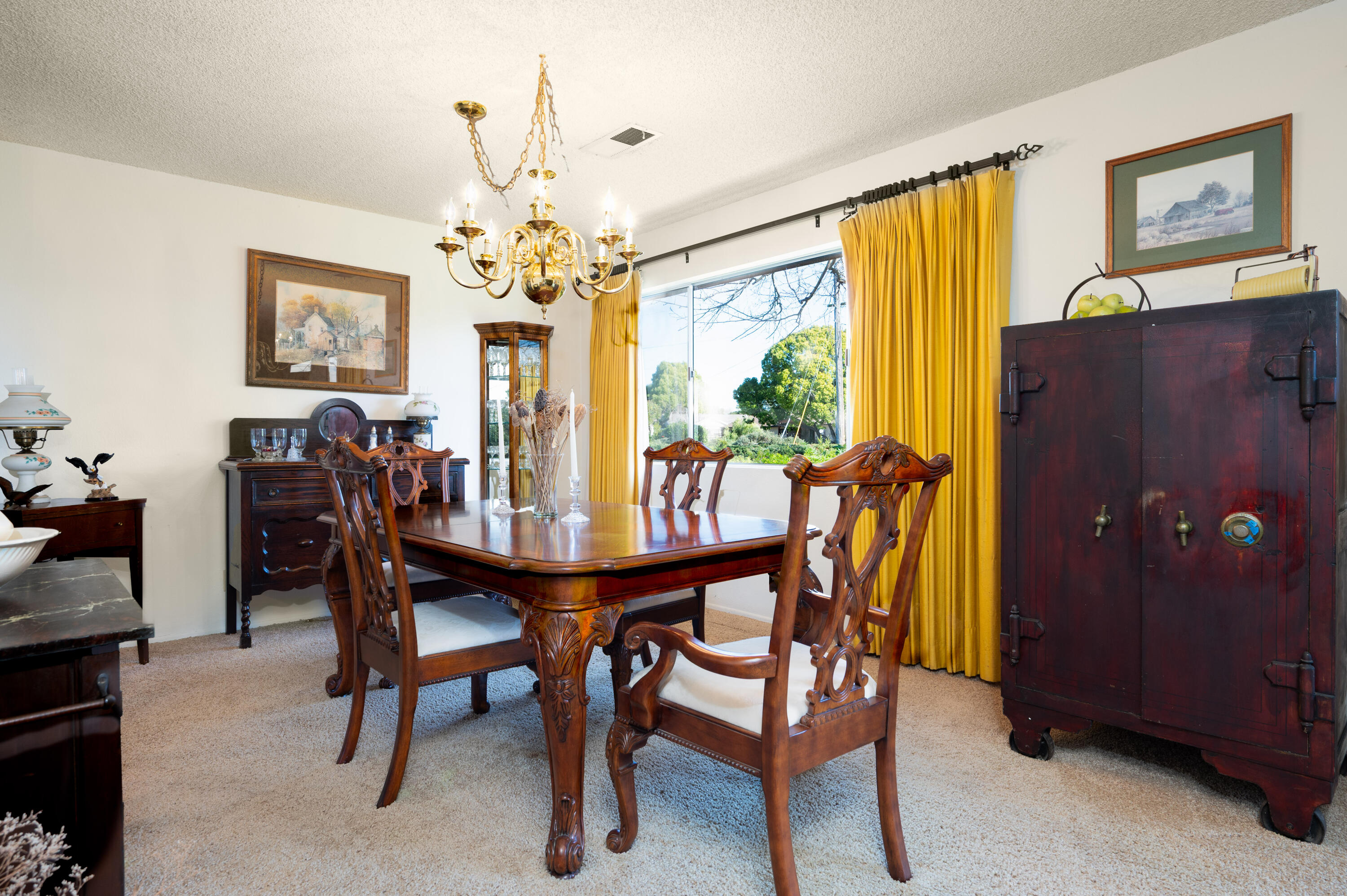 915 Ranch View Lane Solvang, CA 93463 - Photo 6 of 27 915-ranch-view-lane-Solvang-ca-7