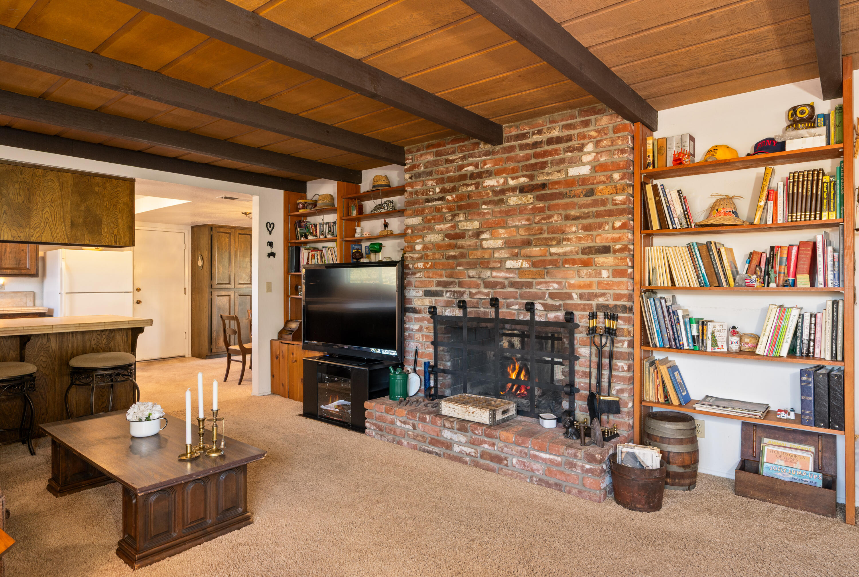 915 Ranch View Lane Solvang, CA 93463 - Photo 9 of 27 915-ranch-view-lane-Solvang-ca-10