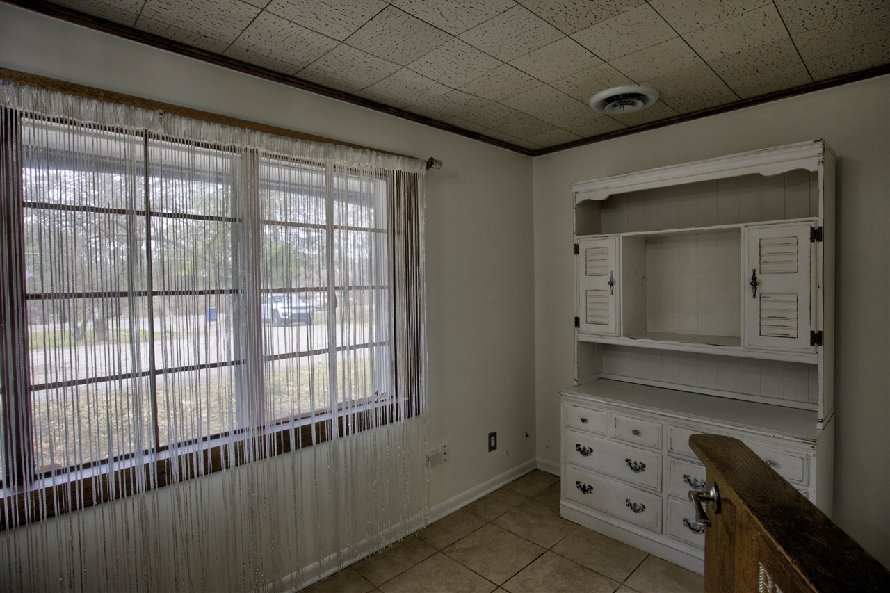 4491 South Jackson Road Jackson, MI 49203 - Photo 7 of 77