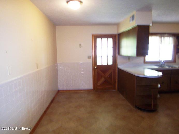 5184 Lawrenceburg Road Bloomfield, KY 40008 - Photo 10 of 45 11 KIT