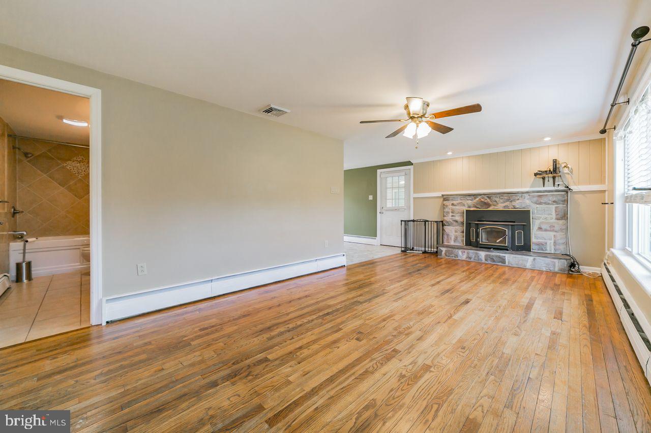 1469 Temple Road Pottstown, PA 19465 - Photo 4 of 30