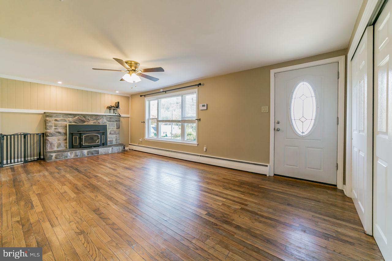 1469 Temple Road Pottstown, PA 19465 - Photo 5 of 30