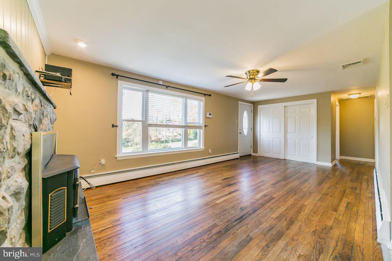 1469 Temple Road Pottstown, PA 19465 - Photo 6 of 30
