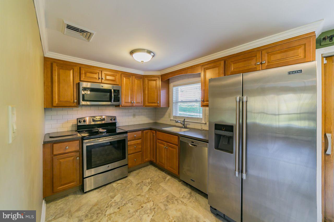 1469 Temple Road Pottstown, PA 19465 - Photo 9 of 30