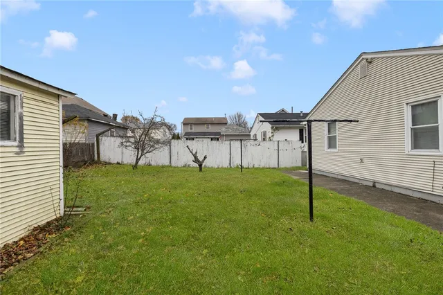 $425,000 | 23 Hewes Street, Cumberland, RI 02864