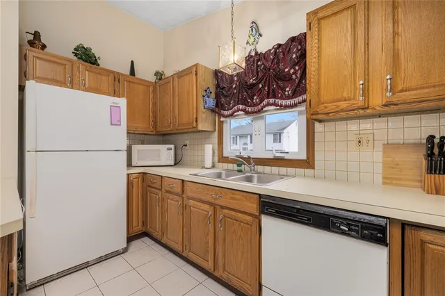 $425,000 | 23 Hewes Street, Cumberland, RI 02864