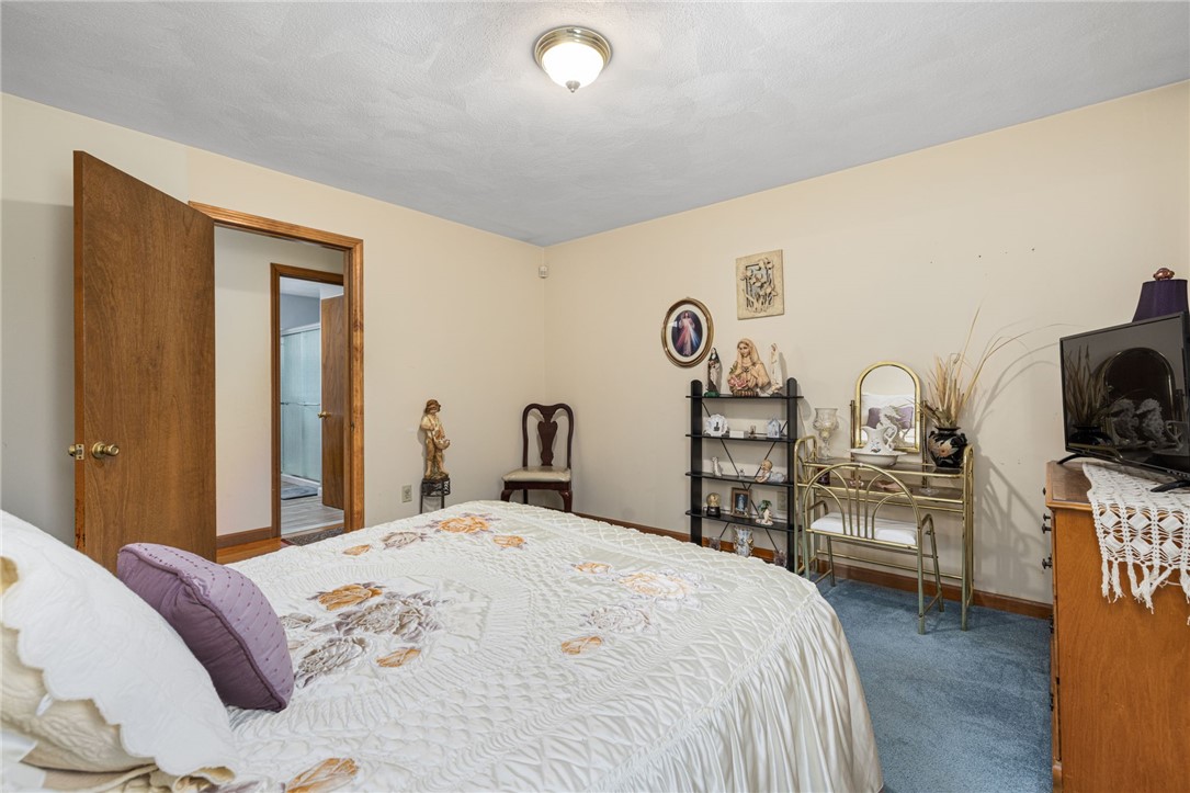 23 Hewes Street Cumberland, RI 02864 - Photo 28 of 39