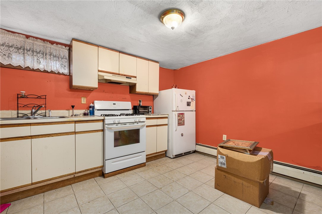 23 Hewes Street Cumberland, RI 02864 - Photo 33 of 39