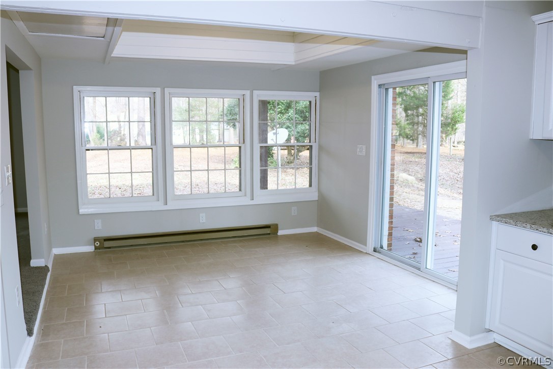 16022 Harrowgate Road Chester, VA 23831 - Photo 5 of 12