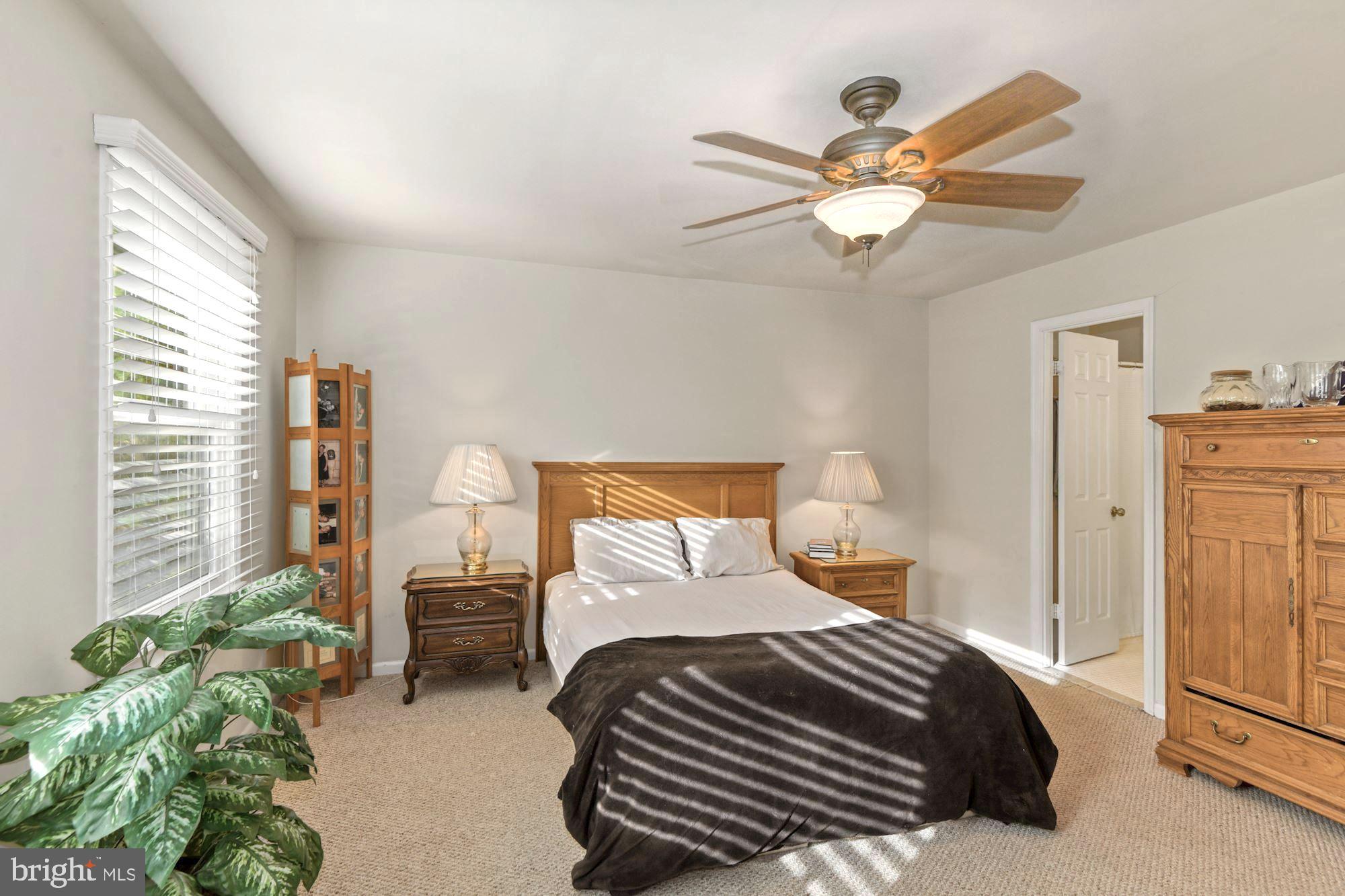 400 Colonial Ridge Lane Arnold, MD 21012 - Photo 15 of 38 Primary Suite