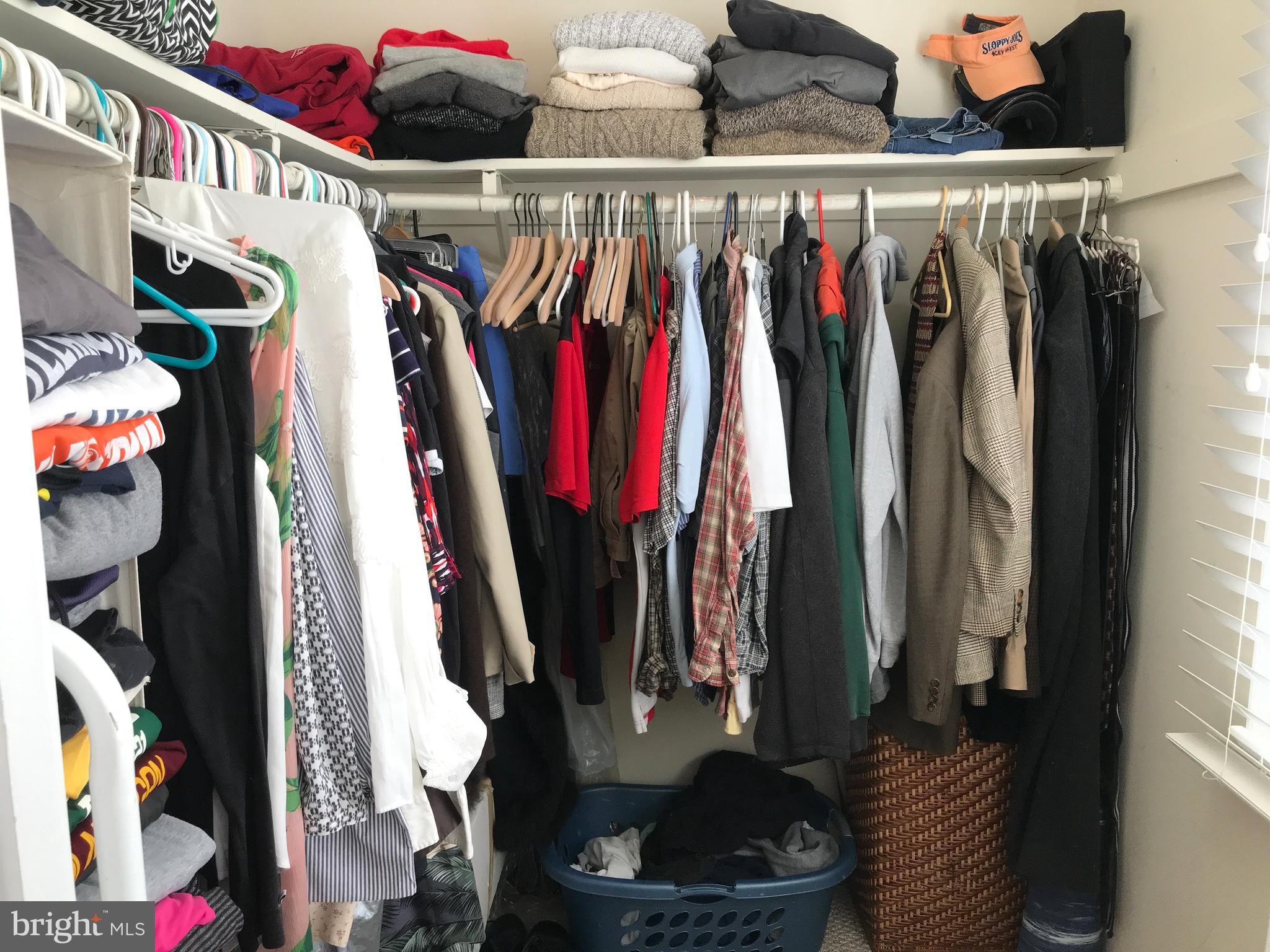 400 Colonial Ridge Lane Arnold, MD 21012 - Photo 17 of 38 Primary Walk-In Closet