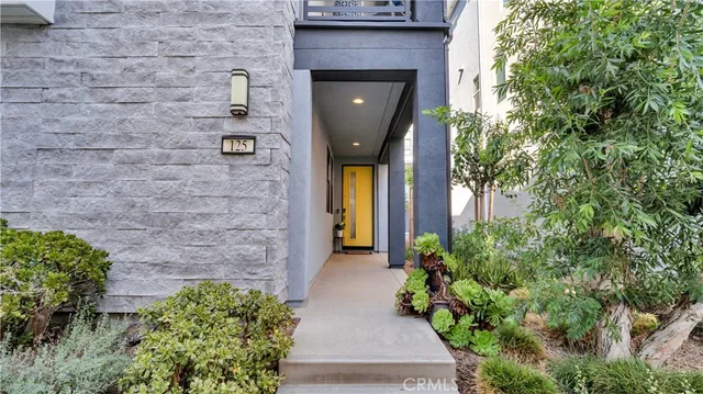 $1,149,000 | 125 Allusion, Irvine, CA 92618