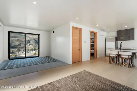 $6,350,000 | 11330 Hoback Junction South Road, Jackson, WY 83001