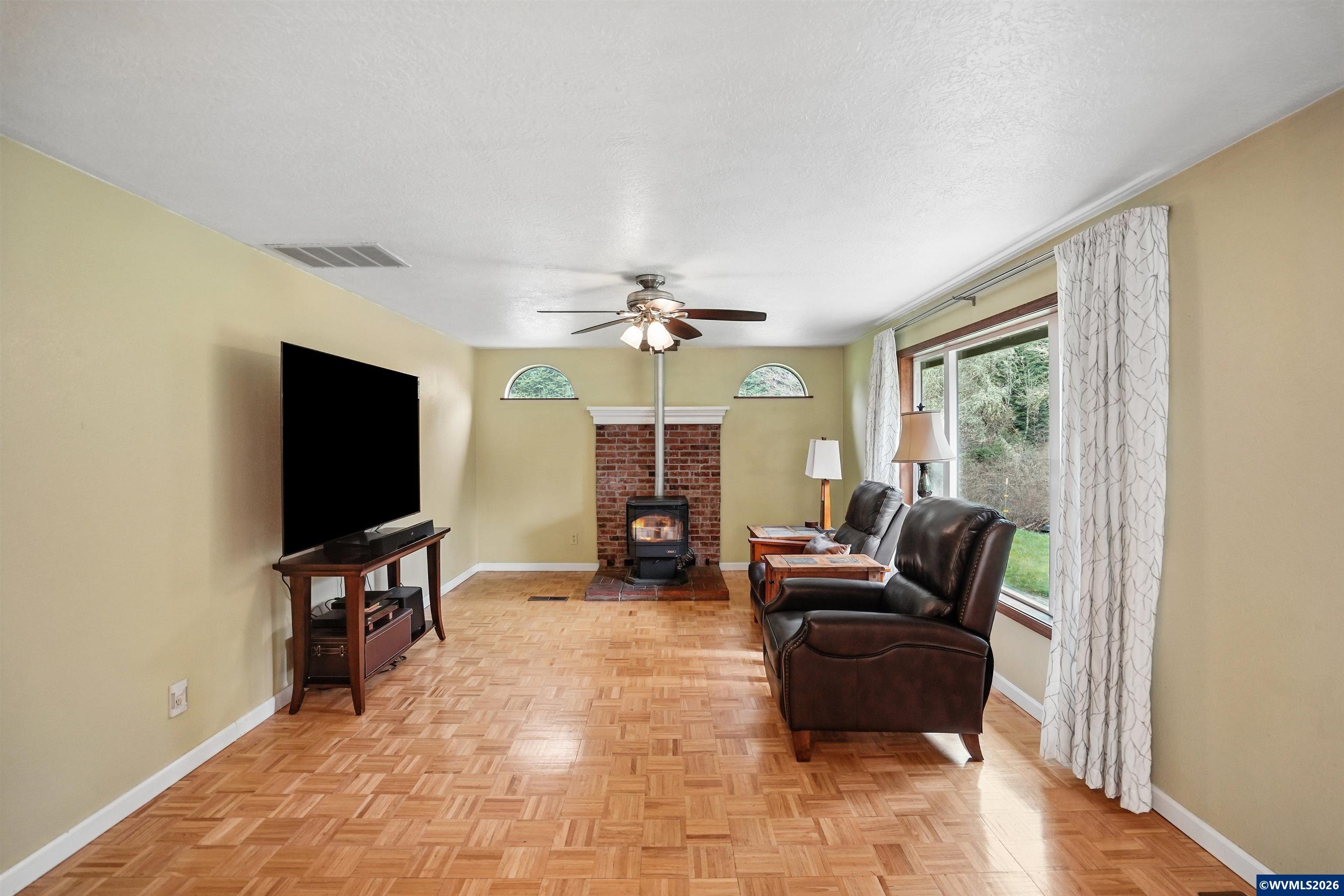 28826 Berlin Road Sweet Home, OR 97386 - Photo 13 of 34 Gallery Image 13