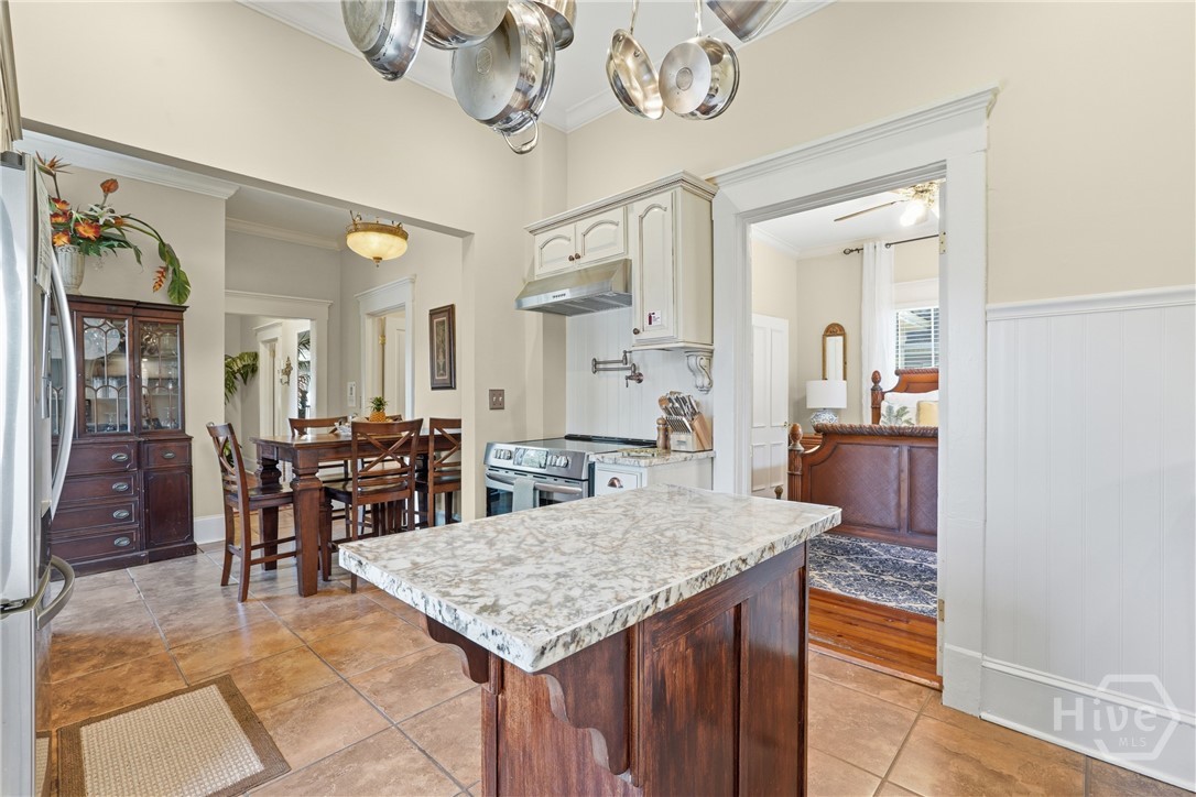 321 West 39th Street Savannah, GA 31401 - Photo 31 of 60
